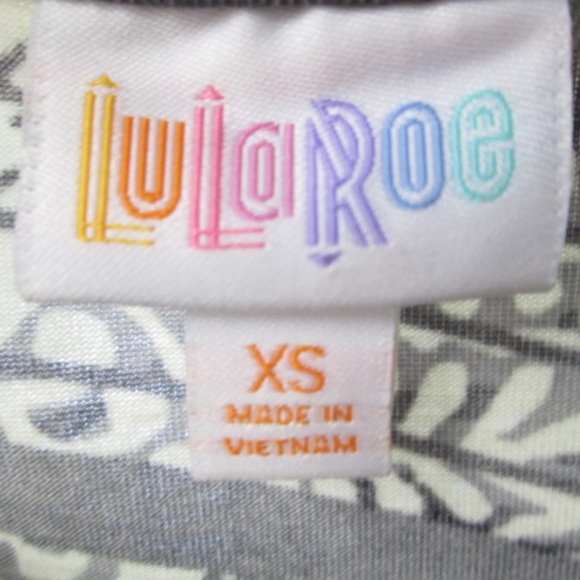 LuLaRoe Simply Comfortable short sleeve prt dress - Picture 2 of 3